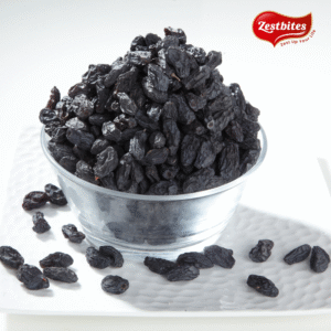 Bowl of kismis Seedless Black raisins